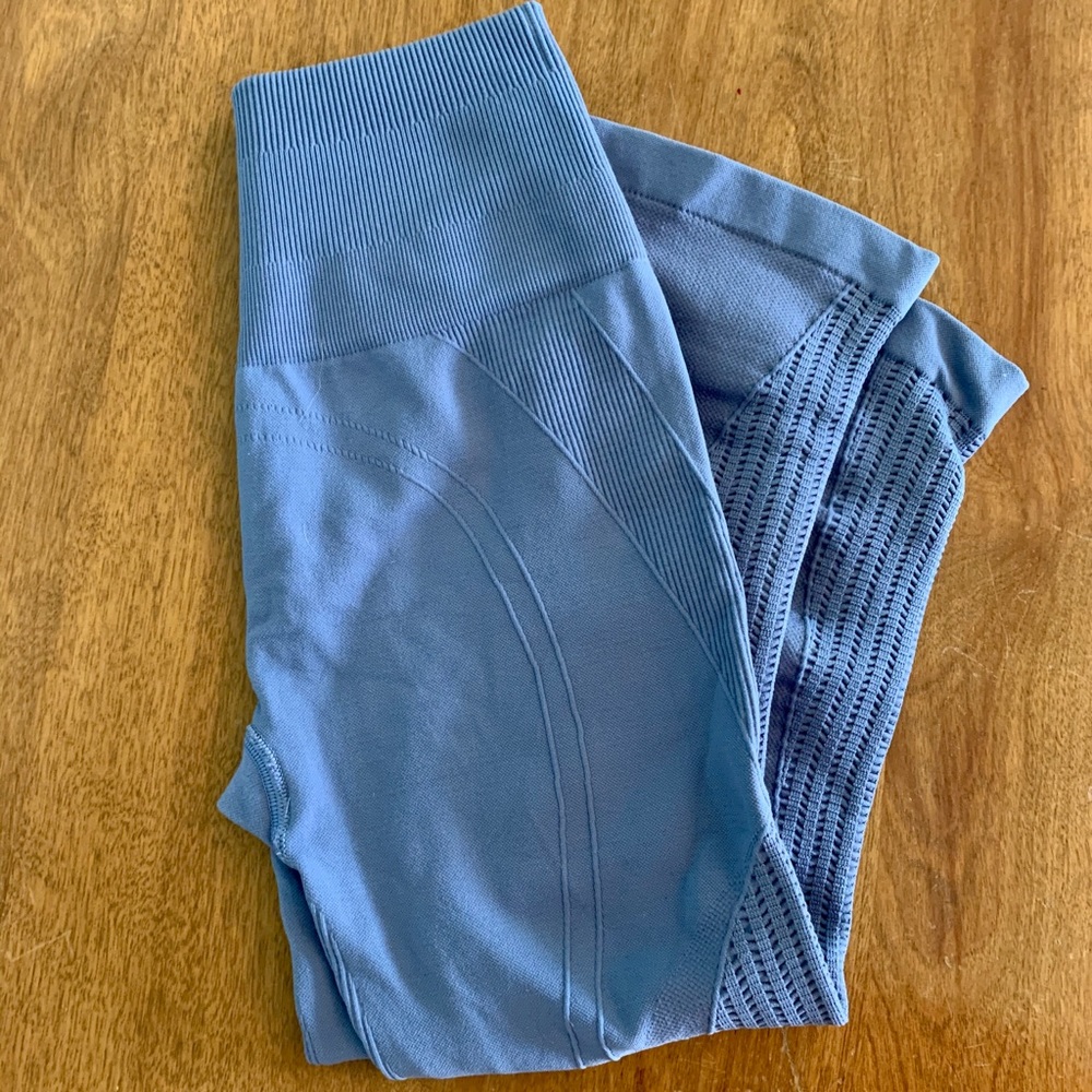 Lululemon ebb and flow crops